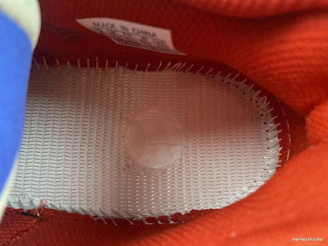 Red 700 Yeezy HQ6979 Hi-Res Adidas Boost 0815